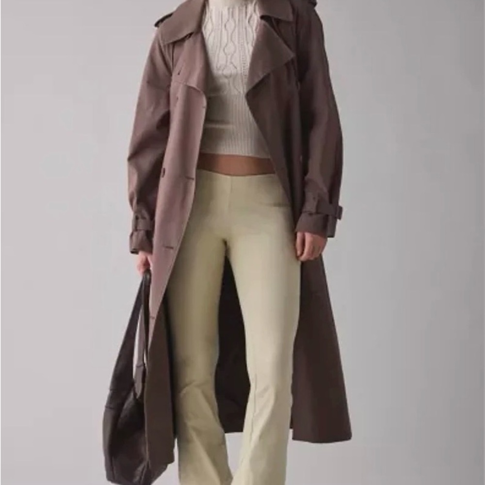 Kimchi Blue Beige Garment